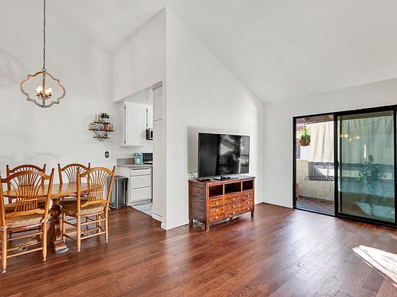 5th image of 18012 Saratoga Way Unit 530