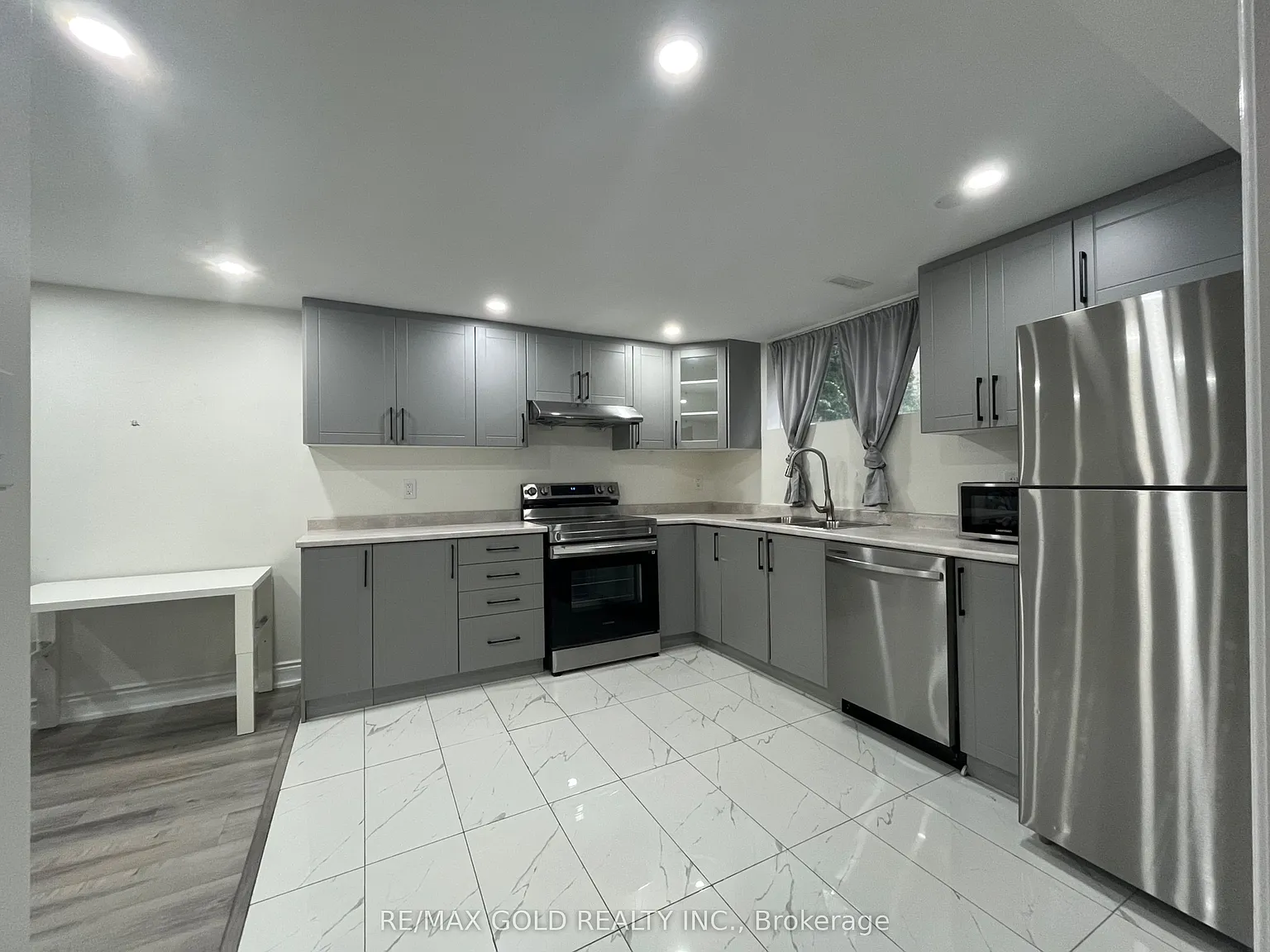 2 bed, $1,999 — Photo 3