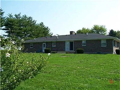 8012 S State Road 75 photo 1