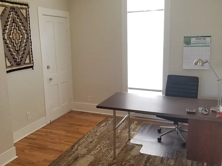 343 W Park Ave — Photo 10