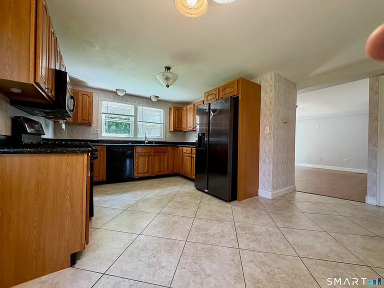 70 Grimes Rd — Photo 2