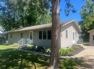 415 S Yale Ave, Litchfield, MN 55355