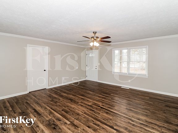 3rd image of 1715 Straw Valley Rd