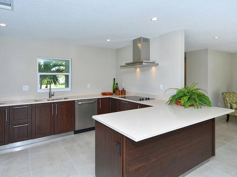 3240 Pine Valley Dr — Photo 12