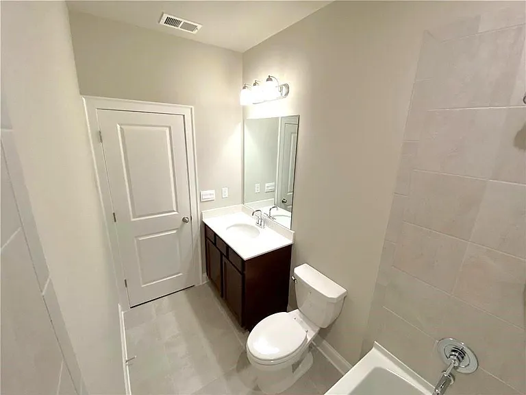 912 Sweetwater Grv — Photo 22