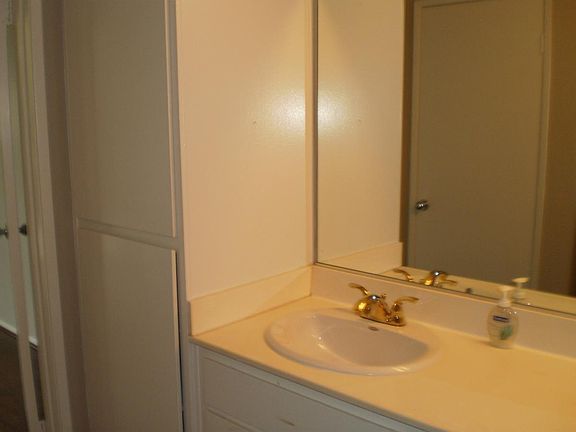 4th image of 23621 Del Monte Dr