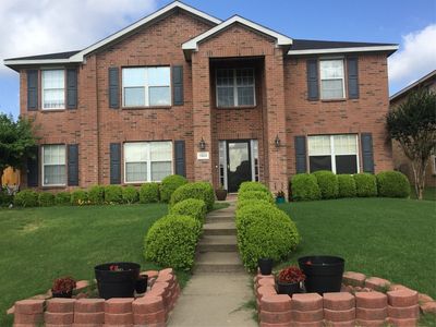1323 Falcon Holw, Cedar Hill, TX, 75104