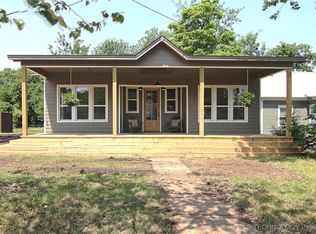 611 N State St, Wagoner, OK 74467