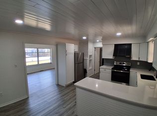 1633 S State Road 46, Terre Haute, IN 47803