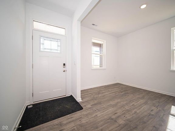 5th image of 8798 Walker St