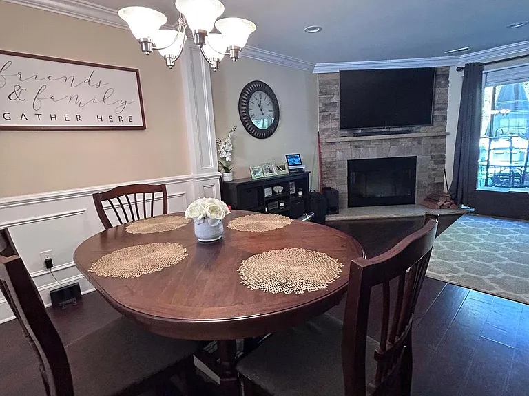 10 Devon Ct — Photo 18