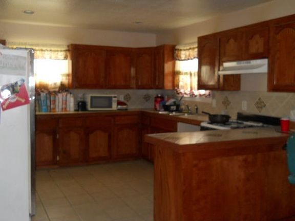 4th image of 3310 Kleimann Ave