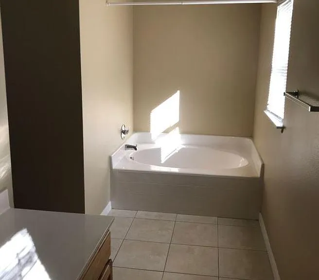 5024 Fiske Cir — Photo 10