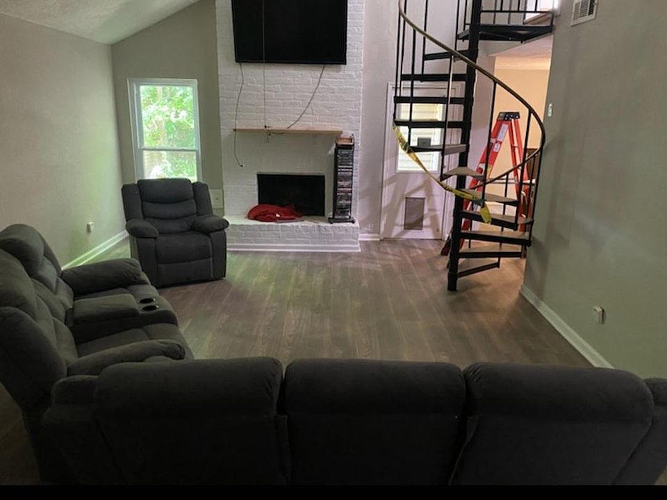 1st image of 3023 Misty Park Dr