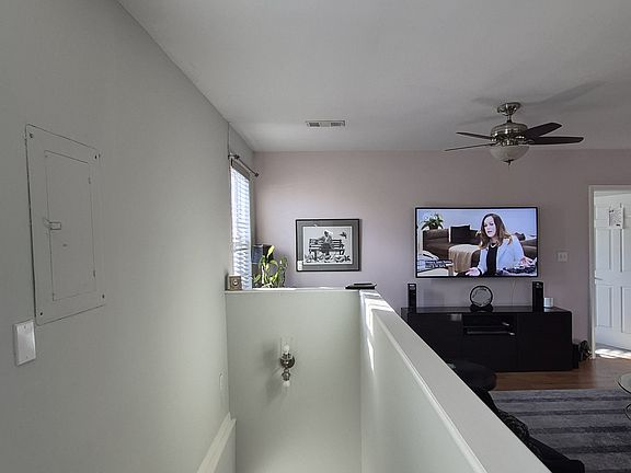 open floorplan upstairs from private entrance