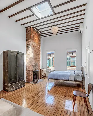 Sold by Compass | media 19