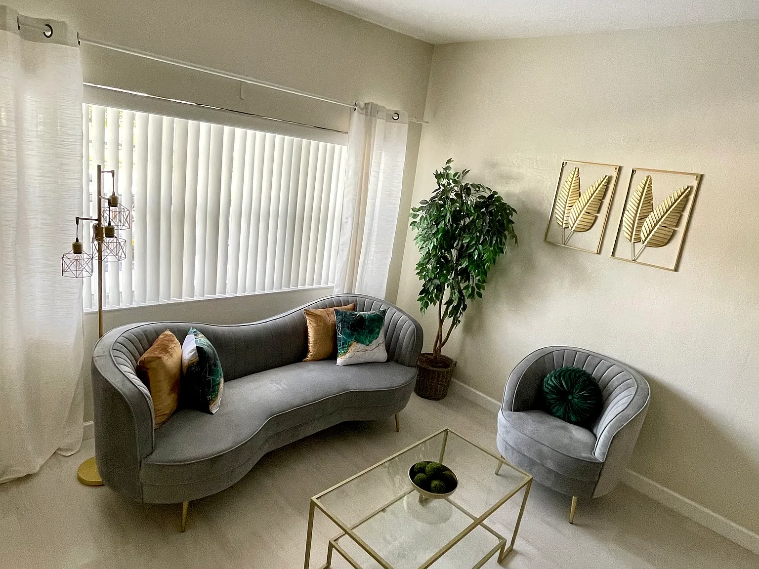 4 bed, 2.5 bath, 2092 sqft, $3,550 — Photo 2