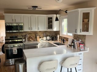 7502 Garden Ln APT 2, Justice, IL 60458