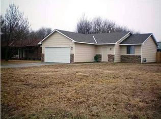 1661 N Harlan Ave, Wichita, KS 67212