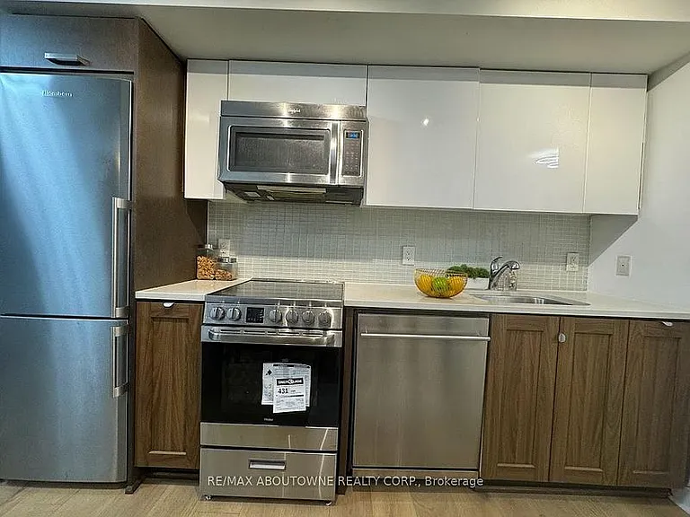 295 Adelaide St W #217 — Photo 26