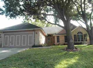 1411 Alameda Dr, Laredo, TX 78045