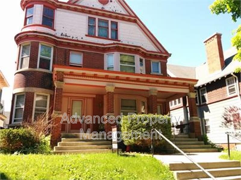 1st image of 3113 W McKinley Blvd #3