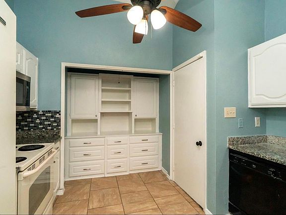 2nd image of 3207 Forest Creek Dr
