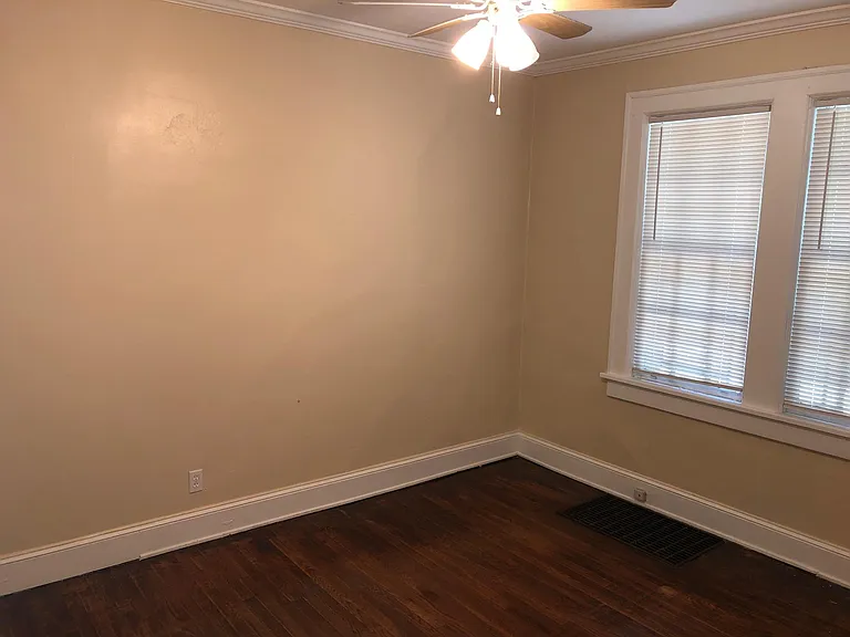 1304 N Morningside Dr NE #1 — Photo 9