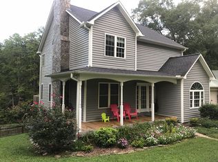 142 N Shoreline Dr, New London, NC 28127