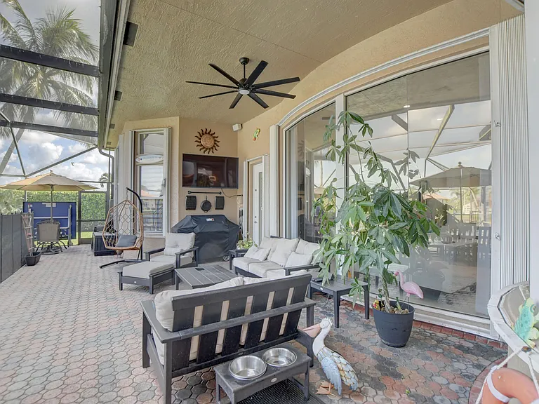 19211 N Creekshore Ct — Photo 49