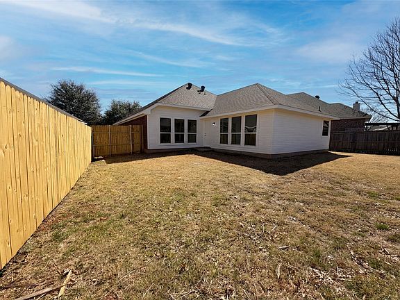 5th image of 1608 Wickham Dr