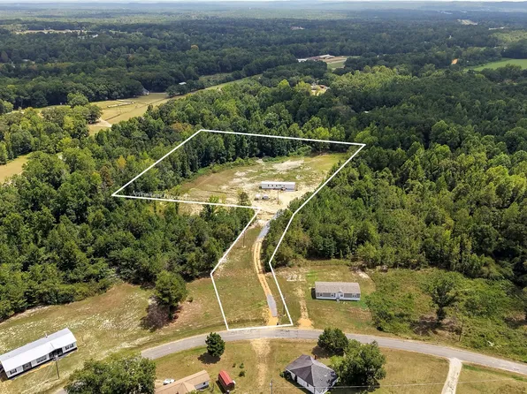 530 Shadow Wood Ln, Wetumpka, AL 36092