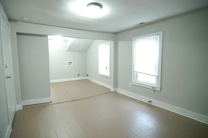 1 bed, 1.0 bath, 600 sqft, $895 — Photo 3