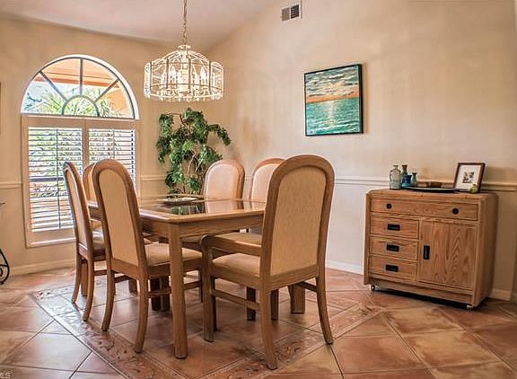 5th image of 9793 Campbell Cir