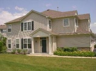 576 Telluride Dr, Gilberts, IL 60136