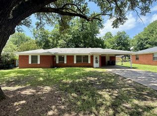 1407 Centenary Dr, Longview, TX 75601