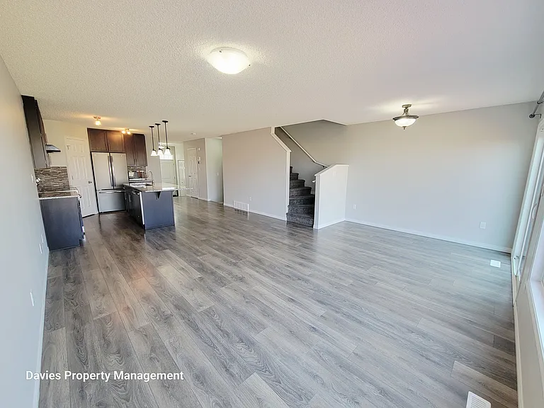 2792 Coughlan Grn SW — Photo 6