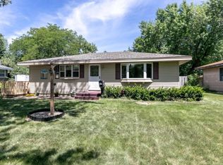 1325 Dixon Dr, Saint Paul Park, MN 55071