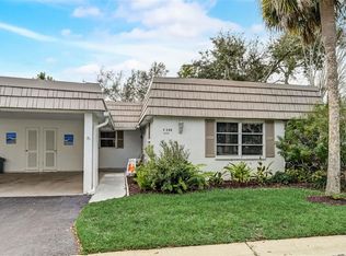 2326 Riverbluff Pkwy #V-246, Sarasota, FL 34231