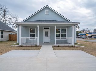 1030 W Gandy St, Denison, TX 75020