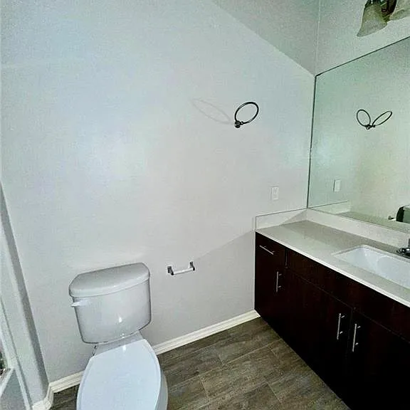 401 Downing Ave #3 — Photo 7