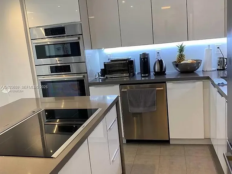 590 Ocean Dr #8B — Photo 7