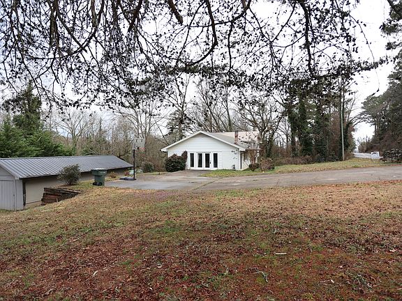 4th image of 192 Summit St