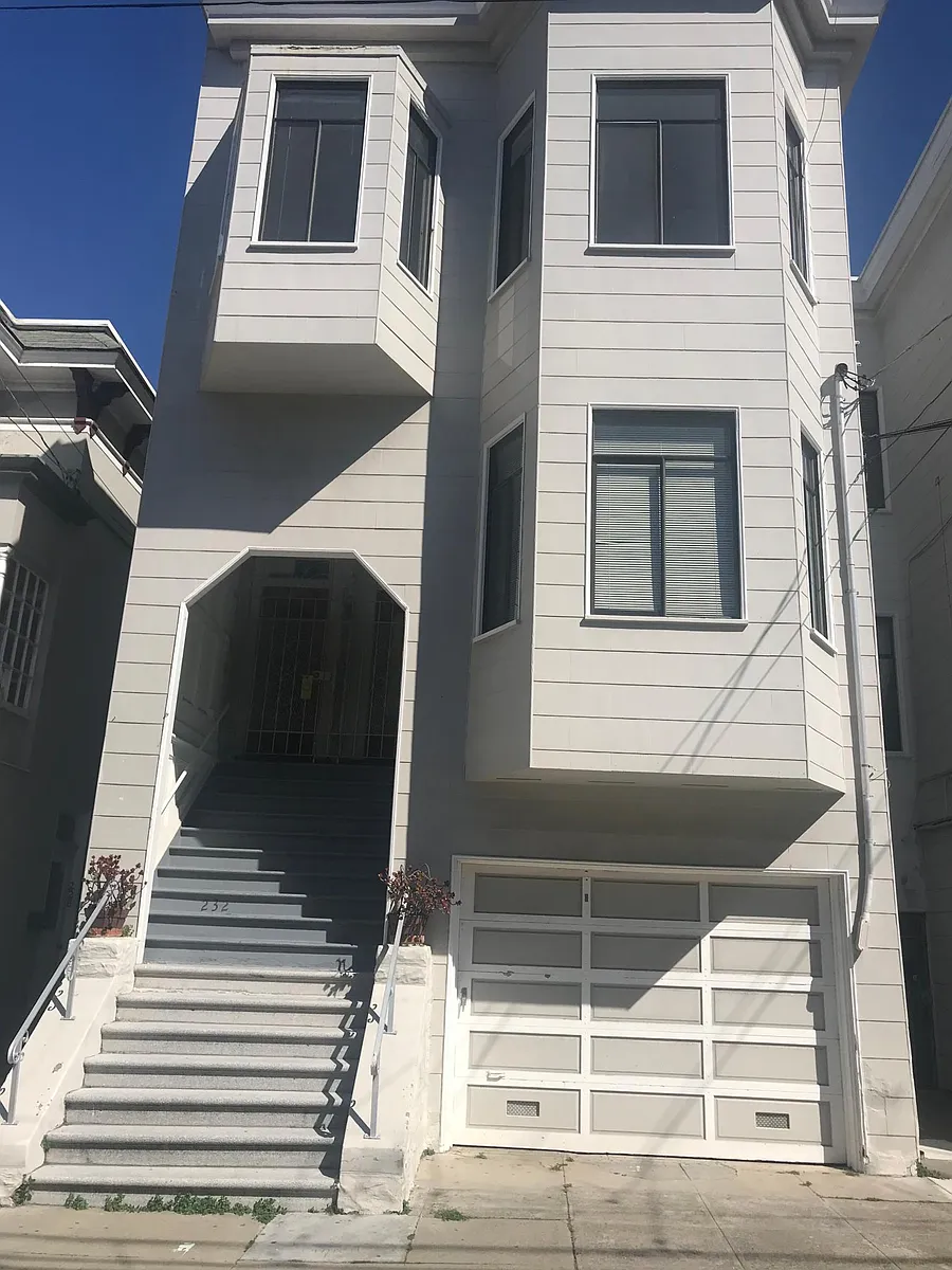 Building Photo - 232 4th Ave #FRONT