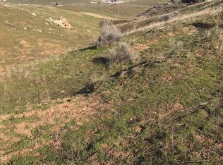 20616 Ridgecrest Dr, Tehachapi, CA 93561