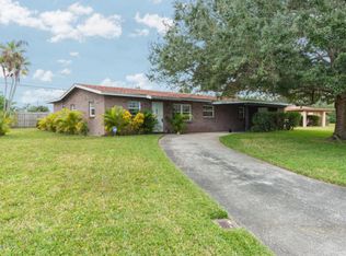1437 Pinewood Dr, Melbourne, FL 32935