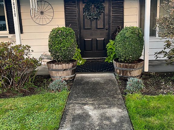 3rd image of 10419 Barnes Ln S