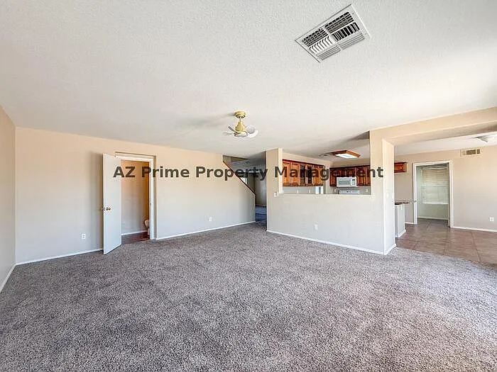 583 W Racine Loop — Photo 13