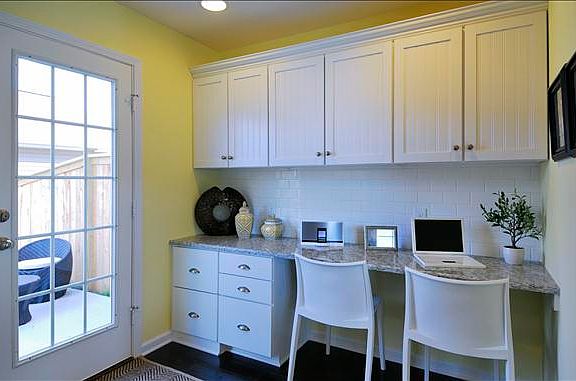 Hamilton I optional tech center