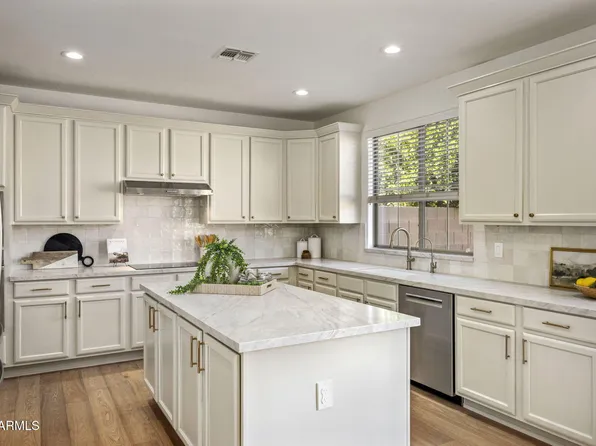 3756 E DONALD Drive, Phoenix, AZ 85050